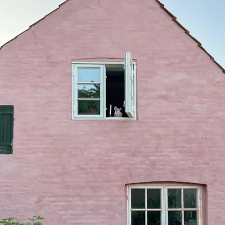 With Pottery In * Svaneke